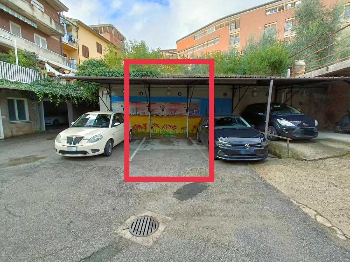 Firsthouse - Nel Centro Storico Con Parcheggio Gratuito Apartment Siena Exterior photo